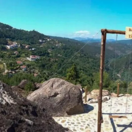 Casa De Sobreiros Nyaraló *